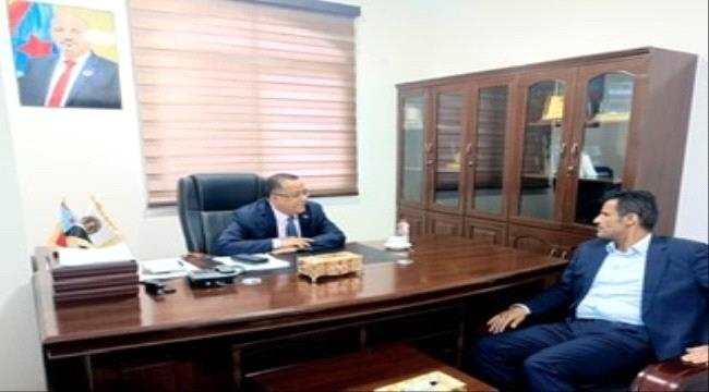 الدكتور الخُبجي يشيد بجهود قوات الحزام الأمني في ضبط الأوضاع الأمنية