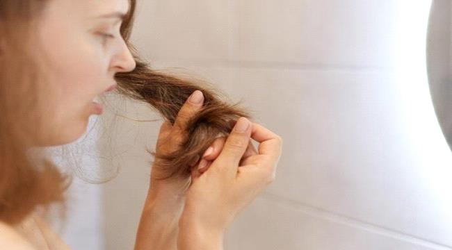 كيف أعالج أطراف شعري المتقصفة؟ 