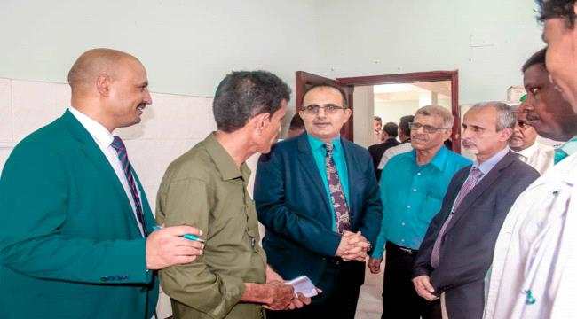 وزير الصحة العامة والسكان ومحافظ حضرموت يضعون حجر الأساس لتوسعة وتجهيز قسم الطوارئ التوليدية وغرفة العلميات بالمركز الصحي بمدينة بروم
