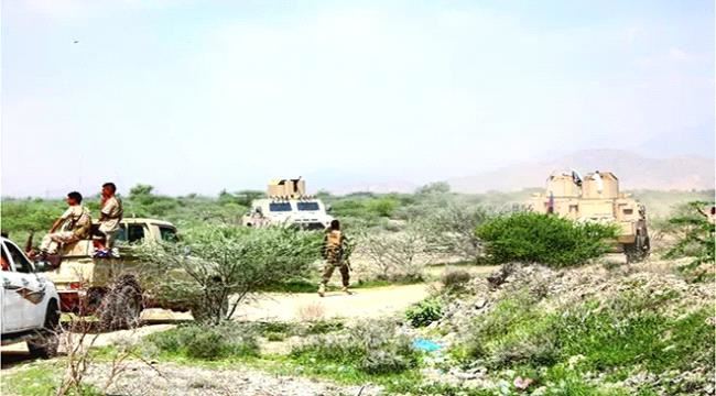 القوات الجنوبية تسيطر على أهم موقع بعومران و القاعدة تبدأ الانسحاب