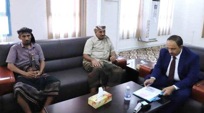  المحافظ بن ماضي يبحث مع وكيل شبوة جهود تعزيز التعاون لخدمة المواطنين 