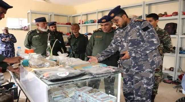 العميد المنهالي يزور إدارة مكافحة المخدرات بالمكلا ويؤكد: سنضرب أوكار المتاجرين بالأرواح