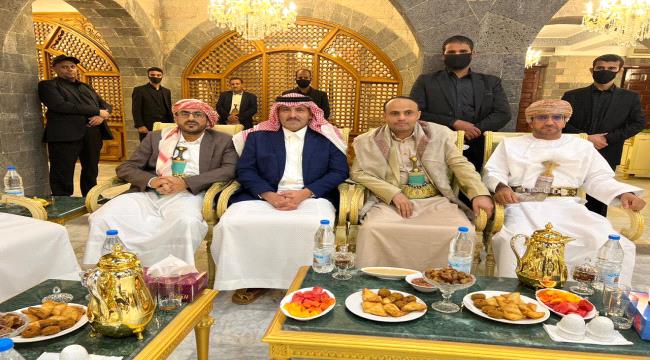 قيادي حوثي يكشف أخر تطورات المفاوضات مع وفد الرياض