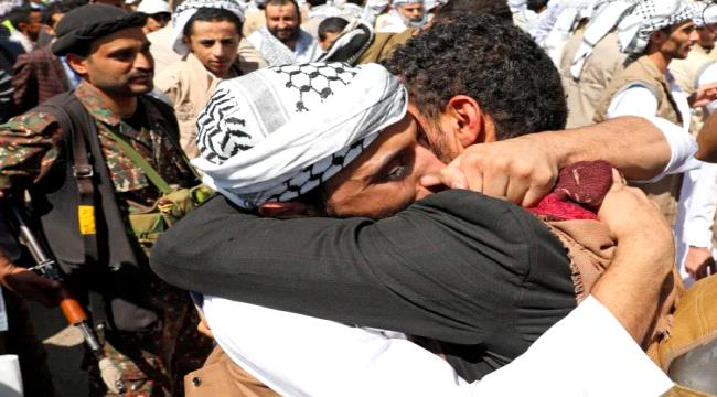 مسؤول حكومي: الدفعة الأولى من تبادل الأسرى ستثمل 72 أسيرًا بينهم الصبيحي