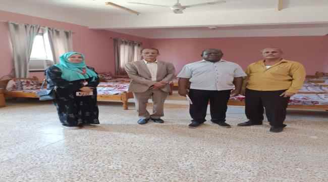 وفد مشترك من وزارة الشؤون الاجتماعية والعمل ومنظمة رعاية الاطفال يطلعان على أوضاع دار الأحداث بعدن