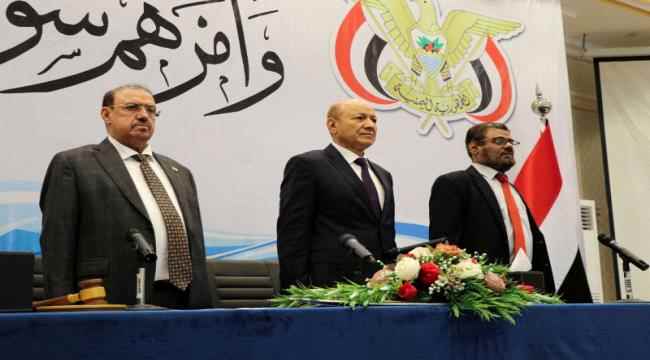 صحيفة بريطانية : الانتقالي الجنوبي يراوح بين المرونة والتشدد لمواجهة خيارات ما بعد الحرب