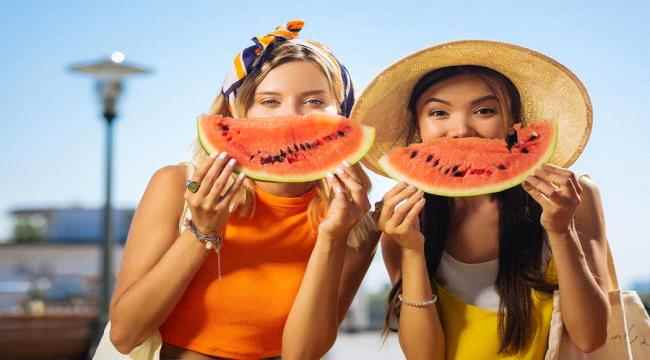 5 فواكه صيفية لتزويد الجسم بما يحتاجه من مغذيات في الحرّ