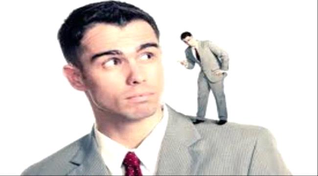 لماذا التحدث مع نفسك يعتبر أمرًا مفيدًا لعقلك؟