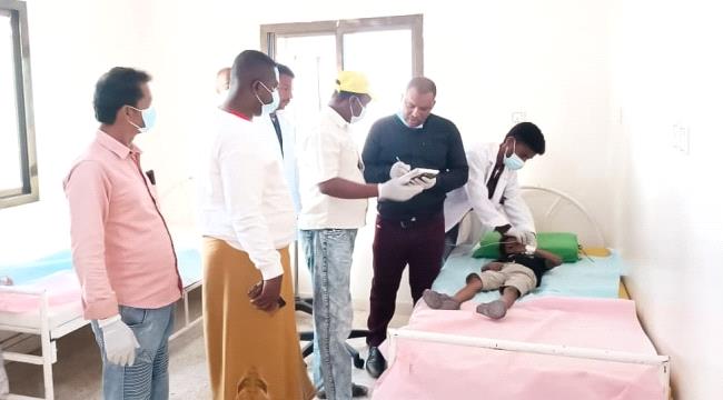مدير مكتب الصحة العامة في بروم ميفع يتفقد مركز الاسهالات الحادة "محجر الكوليرا" بمنطقة ميفع