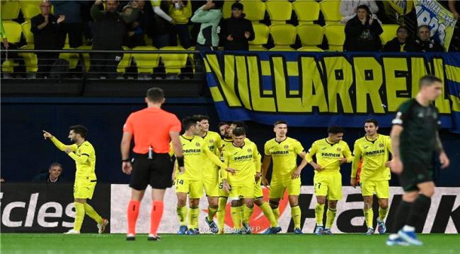 برشلونة يجدد اهتمامه بضم نجم فياريال