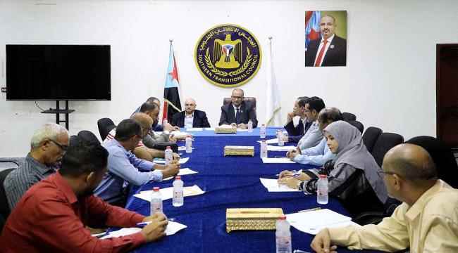 الأمانة العامة تشيد بالتنظيم والتفاعل الجماهيري لفعاليات الذكرى الـ 56 لعيد الاستقلال الوطني بمحافظات الجنوب
