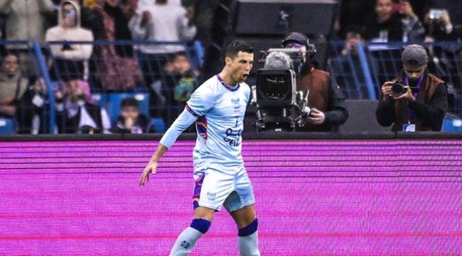 الدوري السعودي النصر يسحق  الرياض برباعية مقابل هدف