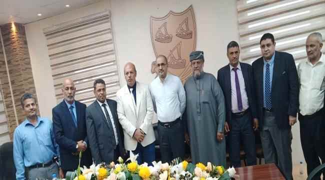 لدى لقائه وفداً من المحكمة الدولية لتسوية المنازعات.. مدير ميناء عدن يؤكد دعمه لإنجاح نشر مفهوم ثقافة التحكيم البحري 
