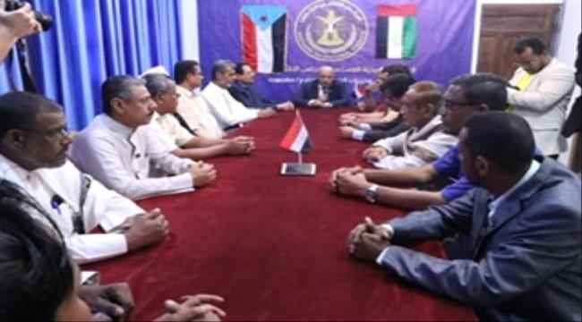 عضو هيئة الرئاسة يلتقي بأعضاء الهيئة التنفيذية المساعدة للمجلس بوادي حضرموت.