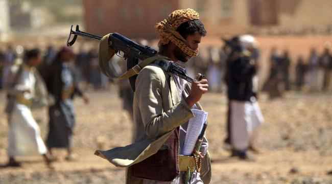 الحكومة تُطالب بقائمة سوداء للمسؤولين الحوثيين عن تجنيد الأطفال