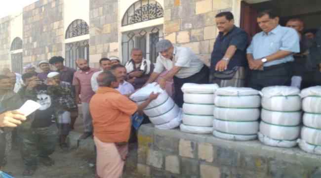 مكتب صحة لودر يدشن توزيع الناموسيات المشبعة بالمبيدات على المراكز والوحدات الصحية بالمديرية