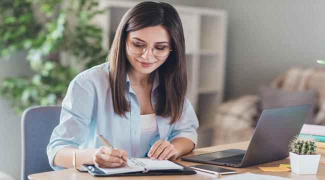الصحة النفسية في بيئة العمل.. طرق تحسينها مع الكوتش يوسف