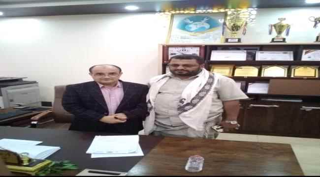 عدن.. لقاء يجمع رئيس نقابة النقل الثقيل بمدير عام مدير دار سعد 