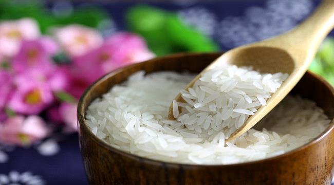 فوائد ماء الأرز للوجه قبل النوم قد تصدمك !