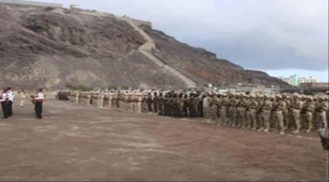 بحضور أركان القوات البرية .... اللواء الأول مشاة يدشن العام التدريبي والمعنوي 2023م بعرض عسكري مهيب