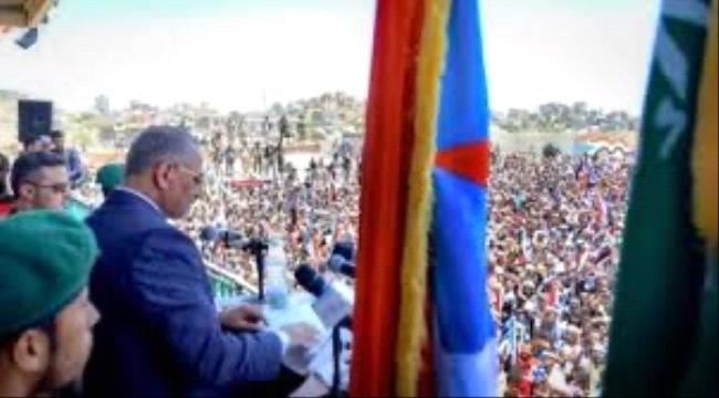 سياسي سعودي : انفصال الجنوب قادم ولا مناص من حل الدولتين في اليمن