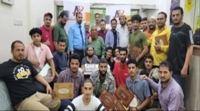 مجموعة أبو نشوان الشعيبي التجارية تكرم موظفيها