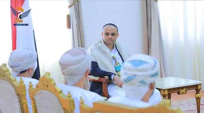 وفد مسقط يغادر بشروط الحوثي والشرعية تقدم التنازلات فقط