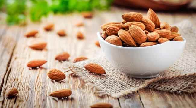 اللوز أفضل وجبة خفيفة بعد التمرين.. لهذه الأسباب