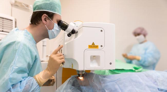 عمليات تصحيح النظر.. إليك كل ما تحتاجين معرفته