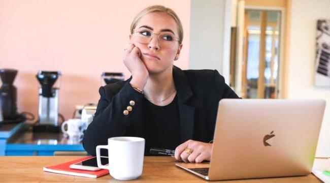 سلوكيات خاطئة تدفعك إلى الشعور بالملل دائماً