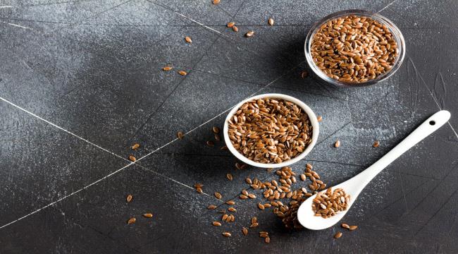 ماسكات بذور الكتان لبشرة مشدودة تعرفي على طريقة استخدامها