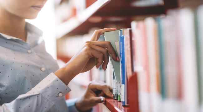 أفضل عشرة كتب في التسويق