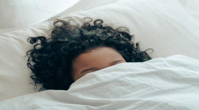 6 فواكه تمنعك من النوم يجب تجنّبها في المساء.. وفقاً لاختصاصي تغذية
