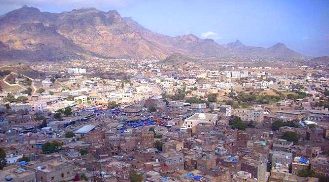 استهداف قرى سكنية شمال الضالع بطيران مسير