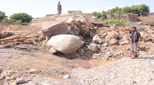 مدير عام مديرية الملاح يتفقد اضرار السيول ويناشد بوضع المعالجات