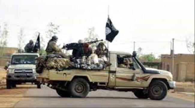 من يوجه تنظيم القاعدة لاستهداف الجنوب؟