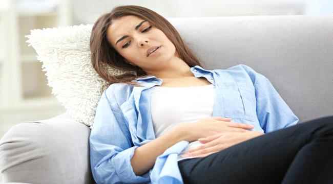 علاج الانتفاخات والغازات بالأعشاب