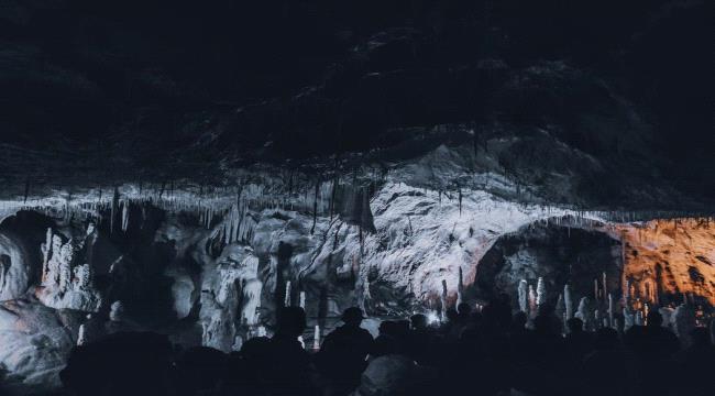 ماذا تعرف عن غار ثور ولماذا سمي بهذا الاسم؟