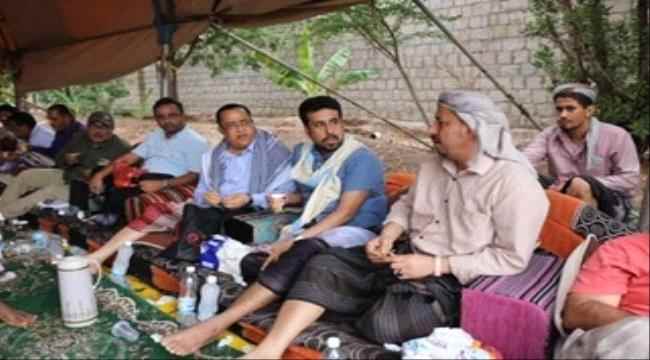 الخبجي والغيثي يقدمون واجب العزاء للعميد النوبي في ردفـان 