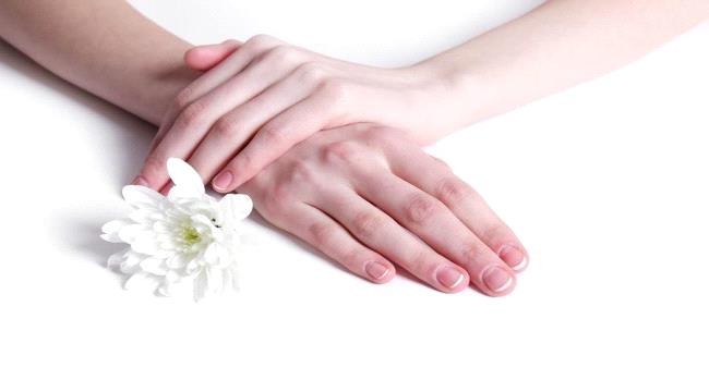 تبييض اليدين بالنشا... خلطات طبيعية بنتائج مذهلة