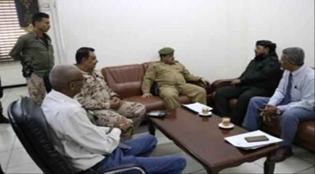 العميد جبر  يلتقي مدير مكافحة المخدرات بمحافظة حضرموت