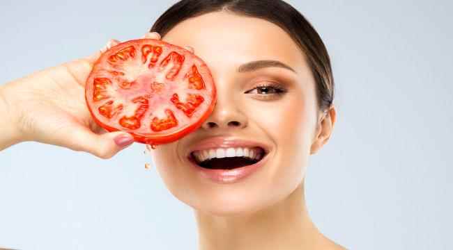 فوائد الطماطم للبشرة ستغنيك عن العلاجات التجميلية المكلفة