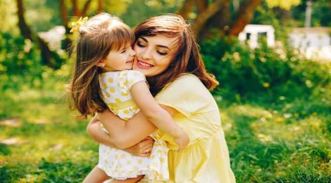 عبارات تقوي شخصية ابنتك