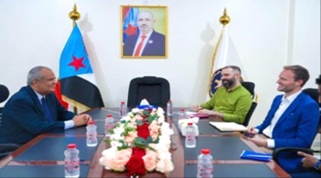 شطارة يبحث مع وفد المعهد الأوروبي للسلام تطورات الأوضاع السياسية في الجنوب