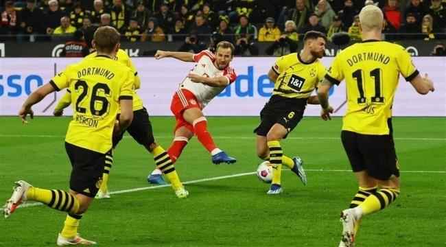 في قمة الدوري الالماني : بايرن ميونخ يهزم بروسيا دورتموند برباعية نظيفة