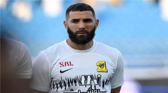 بنزيما يفاجئ ريال مدريد بتفضيل نجم برشلونة على بيلينجهام