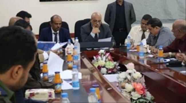 مدير أمن العاصمة عدن يلتقي رئيس نيابة جنوب عدن لمناقشة جملة من القضايا وتعزيز العمل المشترك