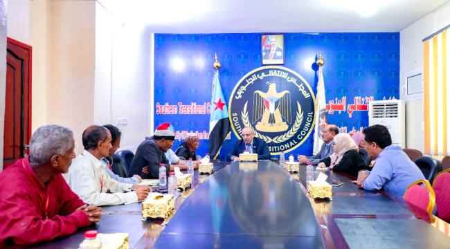 الكثيري يؤكد على الدور المهم لنقابة المعلمين والتربويين الجنوبيين