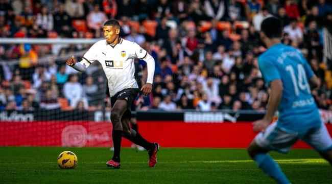 التعادل السلبي يحسم لقاء فالنسيا وسيلتا فيغو في الدوري الإسباني
