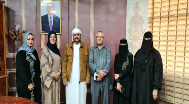 رئيسة اللجنة الوطنية للمرأة تلتقي وزير الاشغال العامة والطرق 